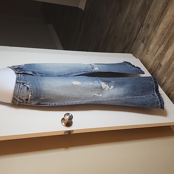 Unionbay Y2K Vintage 90s Flare Leg Distressed Jeans, Size 7 - Picture 2 of 11